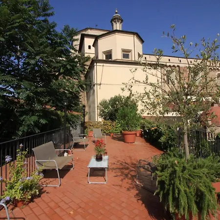 Garden Terrace Oltrarno Floransa