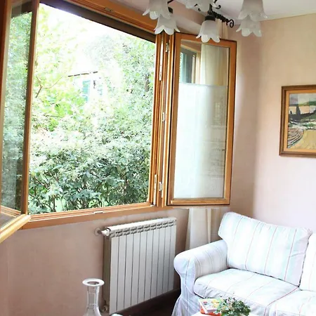 아파트 Garden Terrace Oltrarno